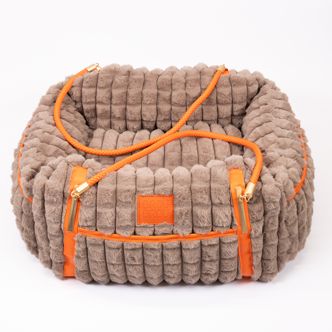 Flauschige Transporttasche für Hunde und Katzen - Modern Faux Grey & Orange Car Bag